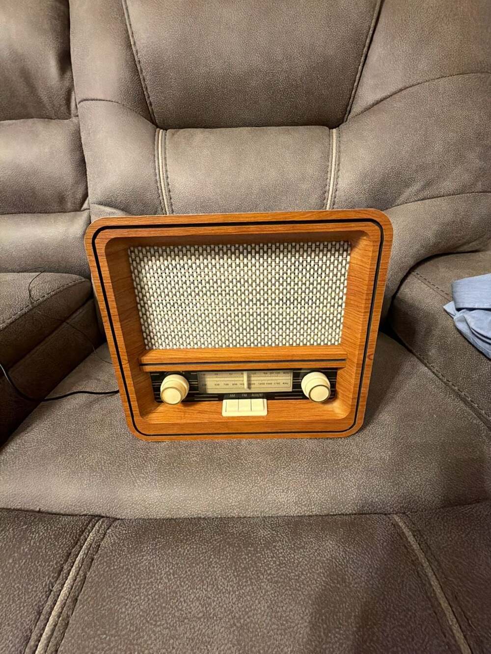 Throwback Retrowave Wireless Speaker TB-RETS2-WOD